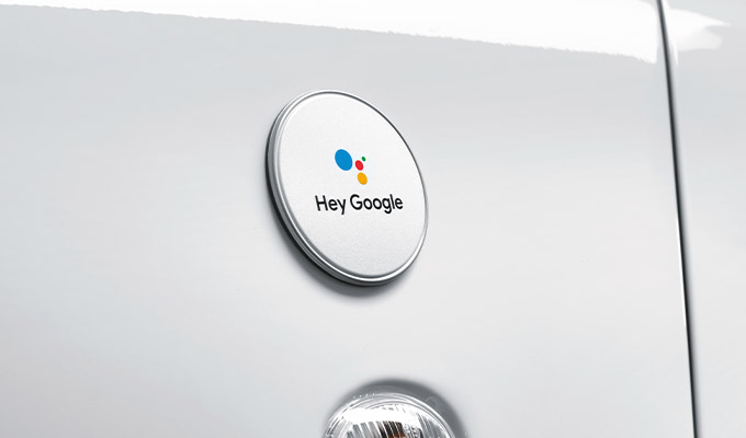 Exklusiver “Hey Google” Badge am Kotflügel