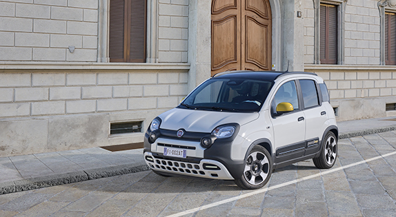 Außenansicht Fiat Panda. Fiat Glas Service